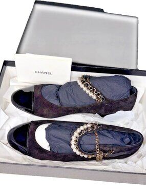 Chanel Shiny Lambskin Pearl Cap Toe Ankle Chain Ballerina Flats 37.5 Black (NEW)